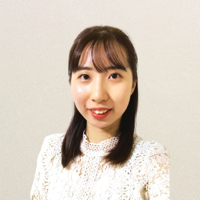 女性