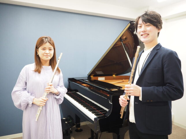 フルートと女性と男性