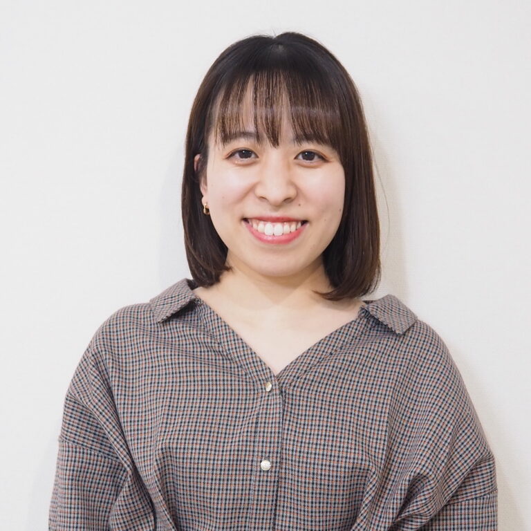 岩川 菜々子 笑顔の女性