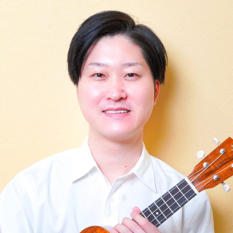 ウクレレと男性