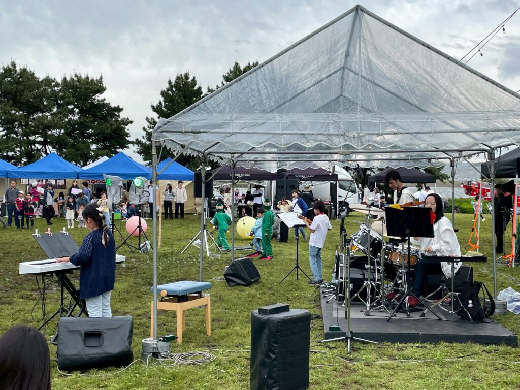 バンド演奏